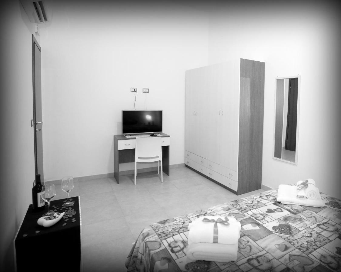 La Casa Di Cristina Apartment Avola Luaran gambar